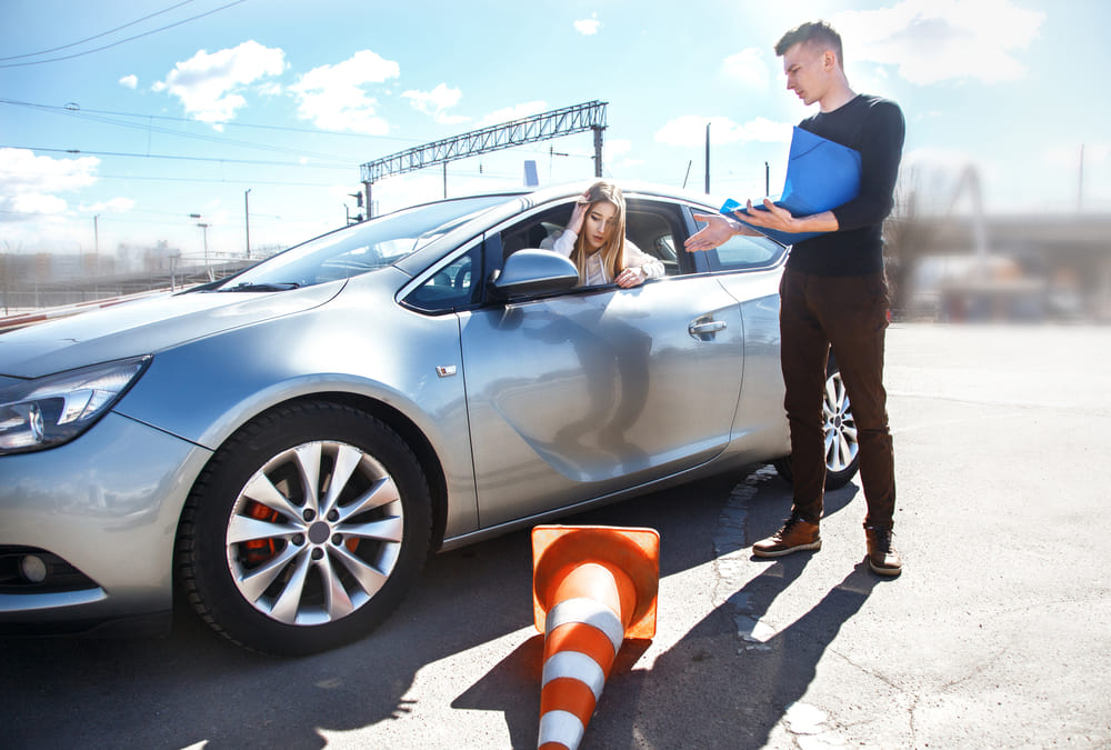 póliza de seguro automóvil