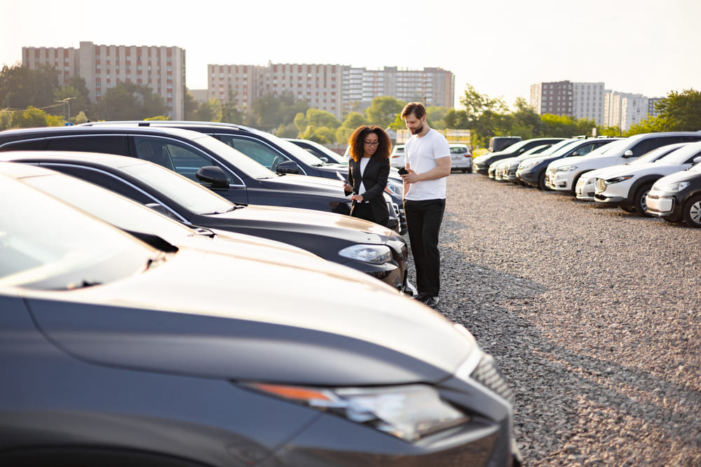 ¿Qué determina el precio de carros usados en Panamá?