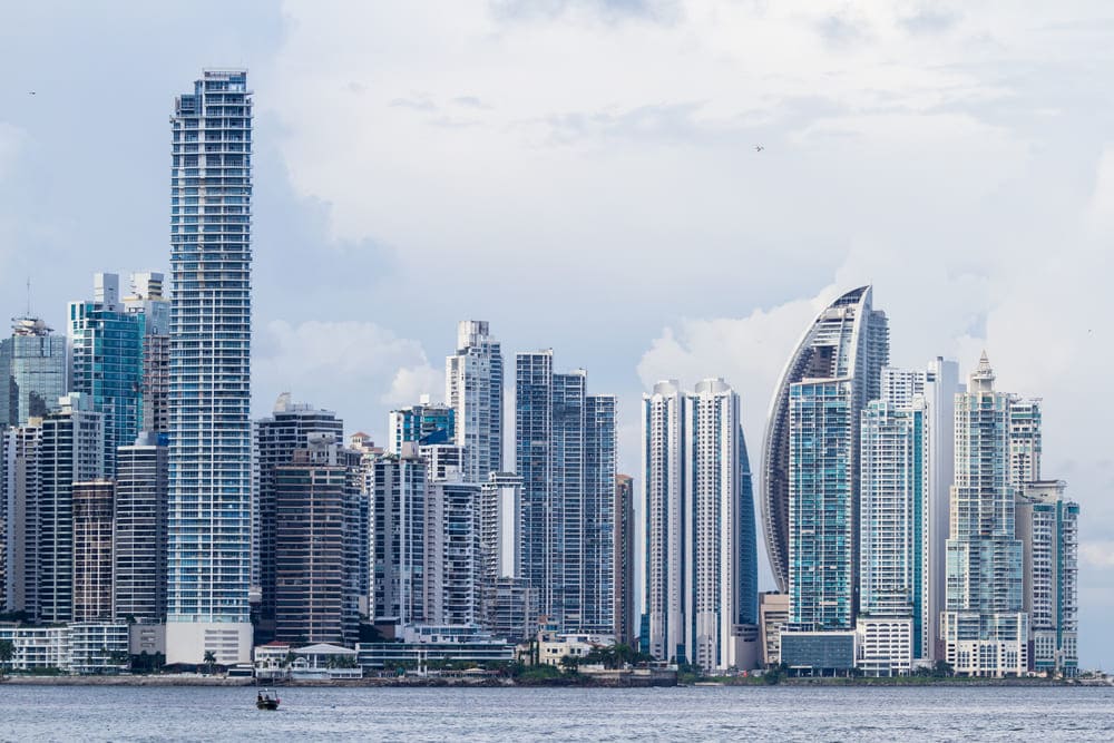 Is residency required to buy property in Panama?