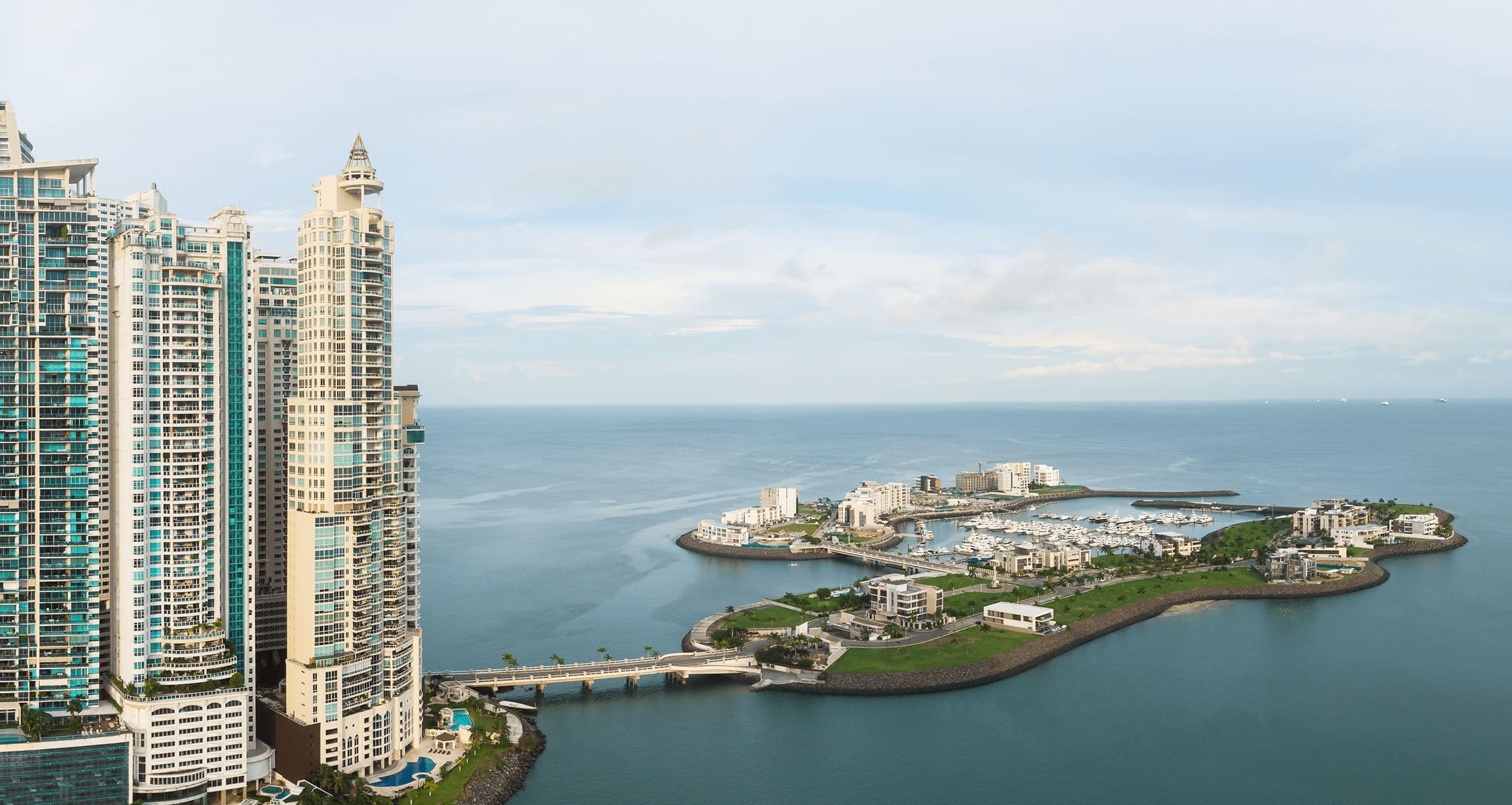 Is residency required to buy property in Panama?