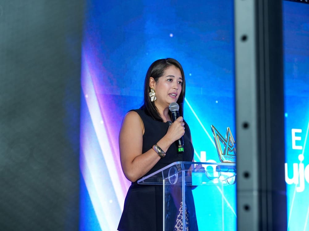 Grupo Ficohsa destaca a COHEP como la sede del lanzamiento de la quinta edición del Premio Mujeres Adelante