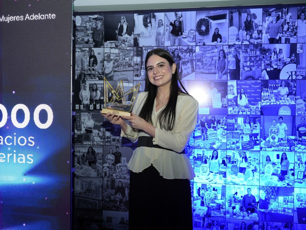 Grupo Ficohsa informa sobre la quinta edición del Premio Mujeres Adelante