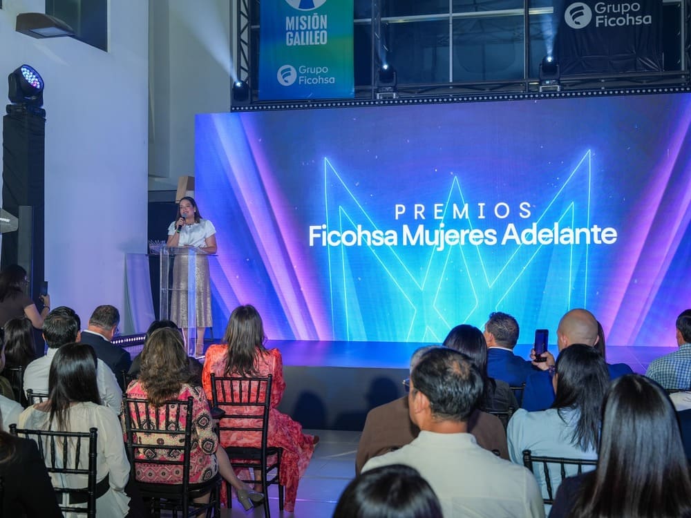 Grupo Ficohsa destaca a COHEP como la sede del lanzamiento de la quinta edición del Premio Mujeres Adelante
