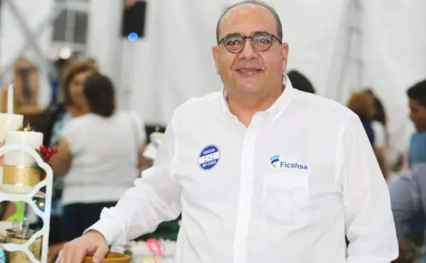 Grupo Ficohsa reafirma su liderazgo ético en Centroamérica a través del reconocimiento a Camilo Atala