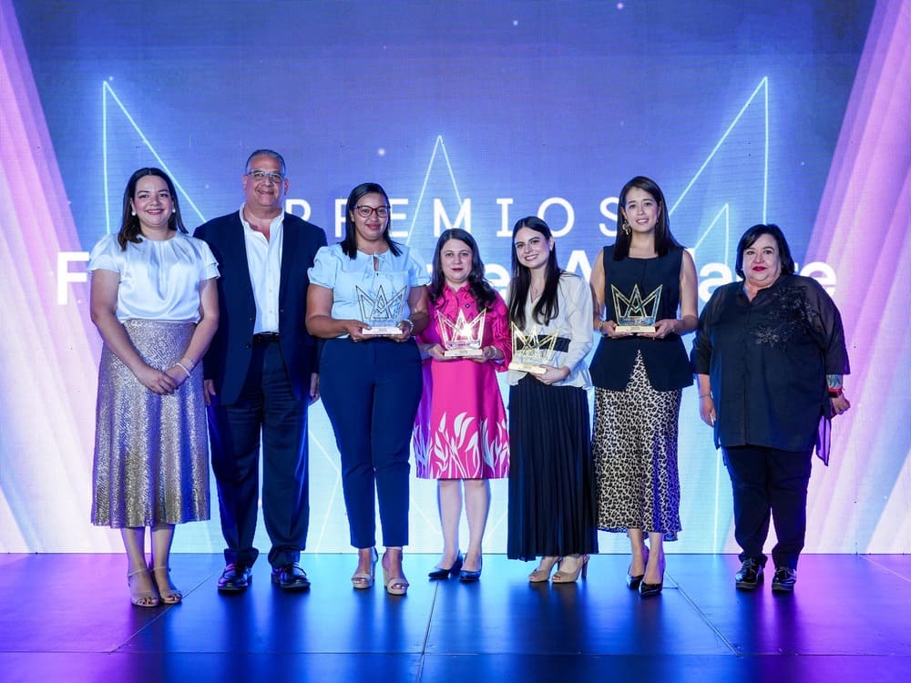 Grupo Ficohsa informa sobre la quinta edición del Premio Mujeres Adelante
