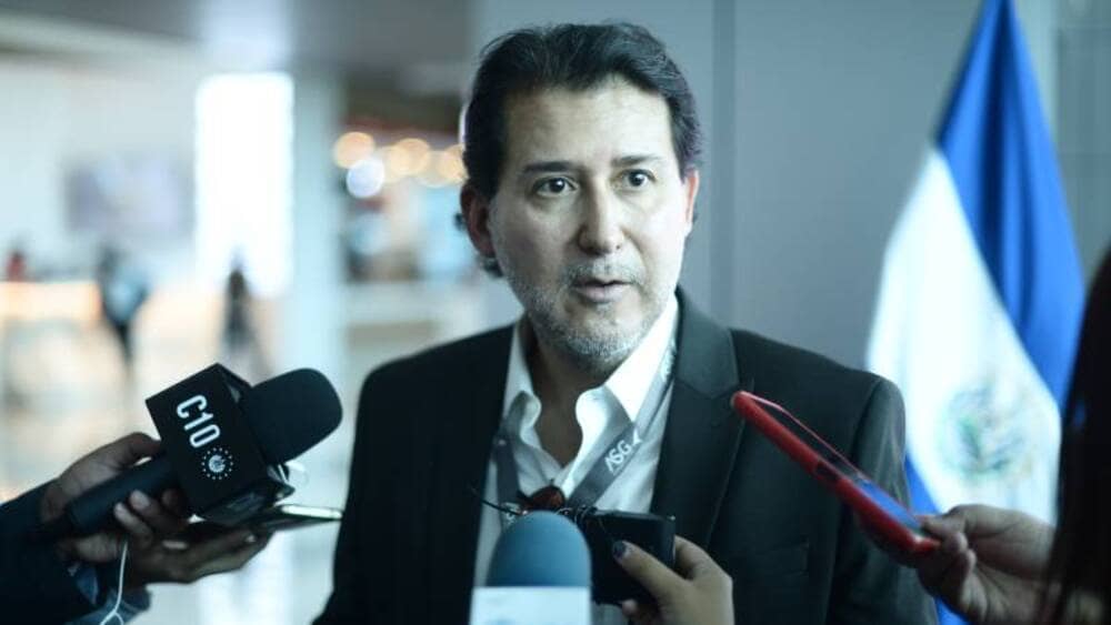 Iván Navarro impulsa a El Salvador como hub estratégico en Centroamérica