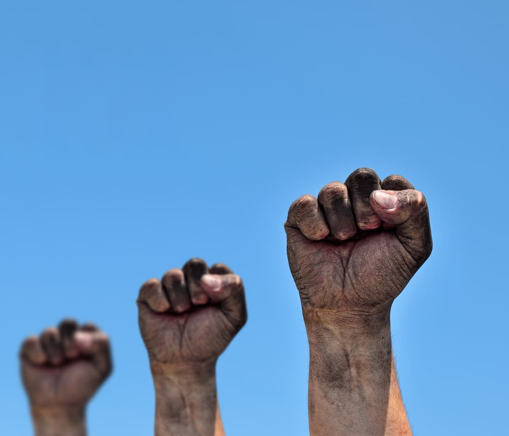 La relación entre libertad y desarrollo político, social y económico