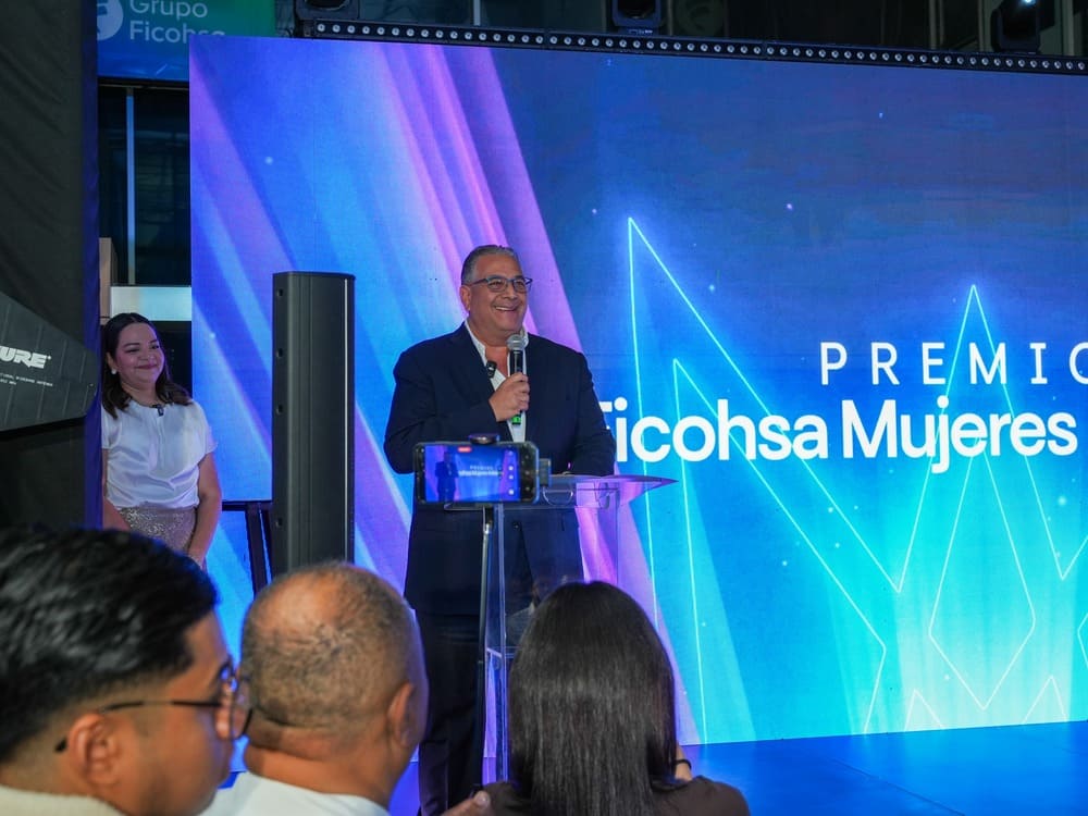 Incremento del 65,5% en clientas emprendedoras gracias a Grupo Ficohsa en 2025