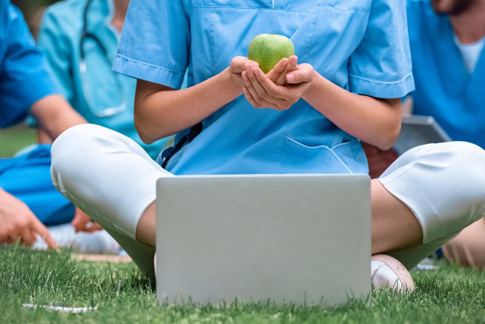 Promoviendo el bienestar integral con educación en salud para cuidadores