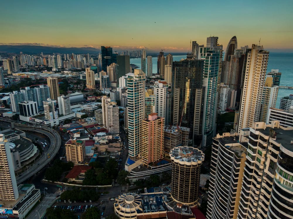 Terrenos para desarrolladores y constructoras: oportunidades de inversión en Panamá