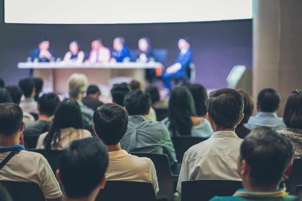 Cómo identificar al conferencista que encaje con la cultura de tu empresa