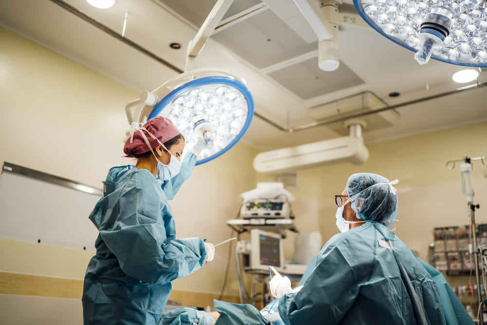 Cómo saber si necesitas cirugía de columna en Guatemala: guía para pacientes